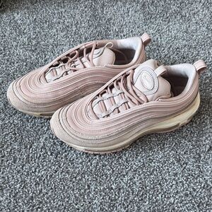 Nike Women's Sneakers in Light Pink